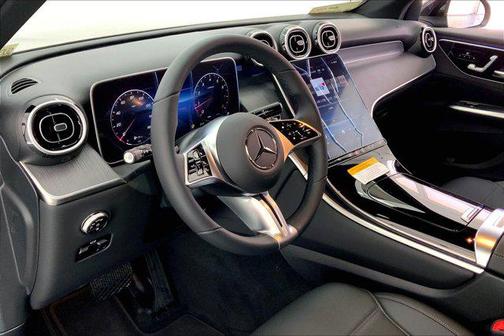 2025 Mercedes-Benz GLC 300 Base