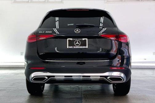2025 Mercedes-Benz GLC 300 Base