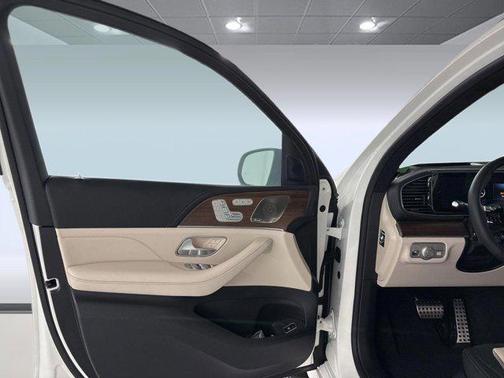 Polar White 2026 Mercedes-Benz AMG GLE 63 S 4MATIC+