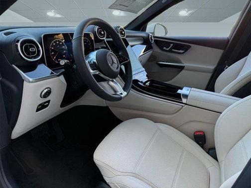 2026 Mercedes-Benz GLC 300 Base