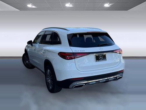 2026 Mercedes-Benz GLC 300 Base