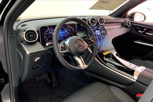 2025 Mercedes-Benz GLC 300 Base