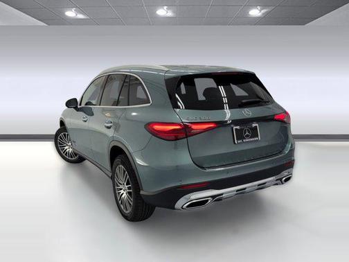 2026 Mercedes-Benz GLC 300 Base