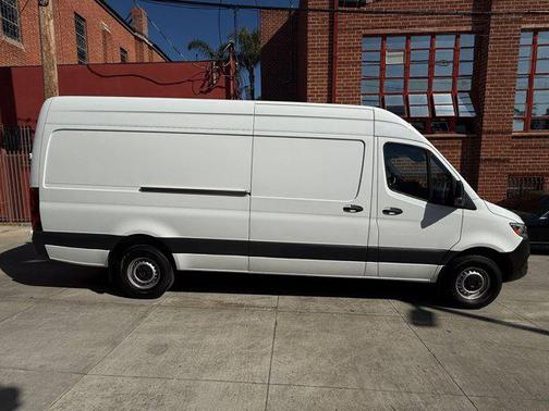 2022 Mercedes-Benz Sprinter 2500 High Roof