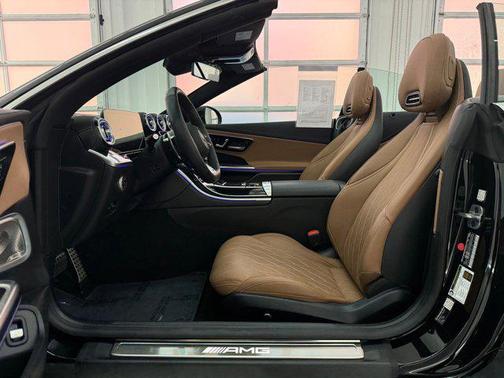 Obsidian Black Metallic 2026 Mercedes-Benz AMG CLE 53 4MATIC+