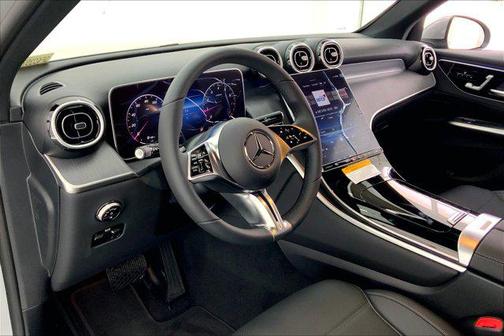 2025 Mercedes-Benz GLC 300 Base