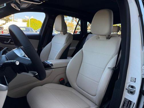 2026 Mercedes-Benz GLC 300 Base