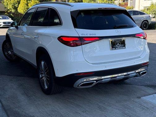 2026 Mercedes-Benz GLC 300 Base