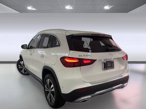 2025 Mercedes-Benz GLA 250 4MATIC