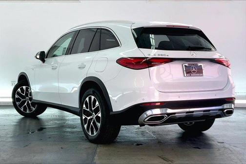 2025 Mercedes-Benz GLC 350e Base
