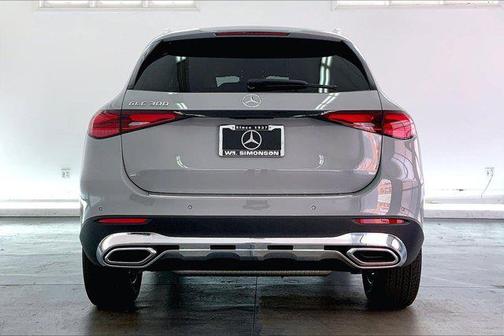 2025 Mercedes-Benz GLC 300 Base