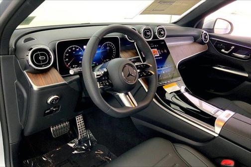 2025 Mercedes-Benz GLC 350e Base
