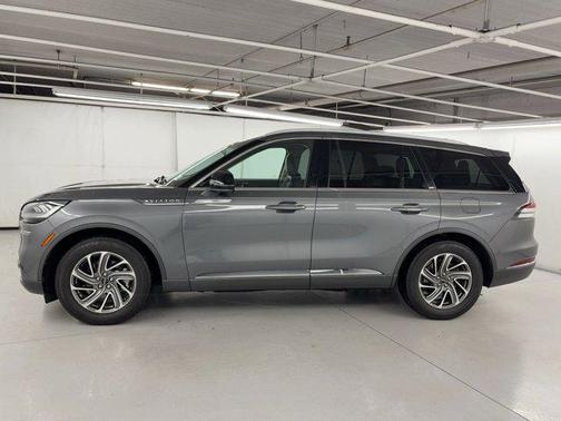 2021 Lincoln Aviator Standard