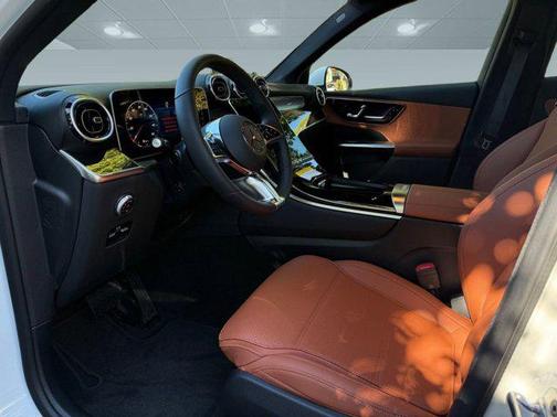 2026 Mercedes-Benz GLC 300 Base