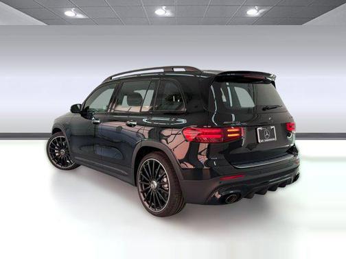 2026 Mercedes-Benz AMG GLB 35 4MATIC