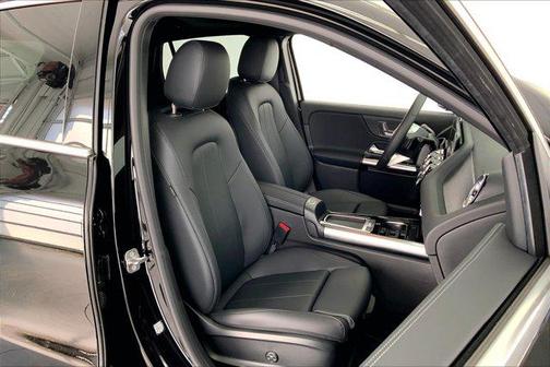 2025 Mercedes-Benz GLA 250 Base