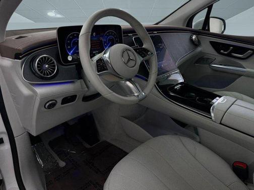 Polar White 2023 Mercedes-Benz EQE 350 4MATIC