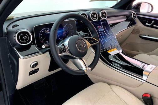 2025 Mercedes-Benz GLC 300 Base