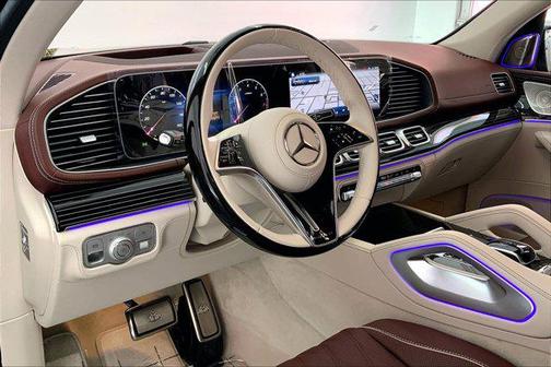 2025 Mercedes-Benz Maybach GLS 600 4MATIC