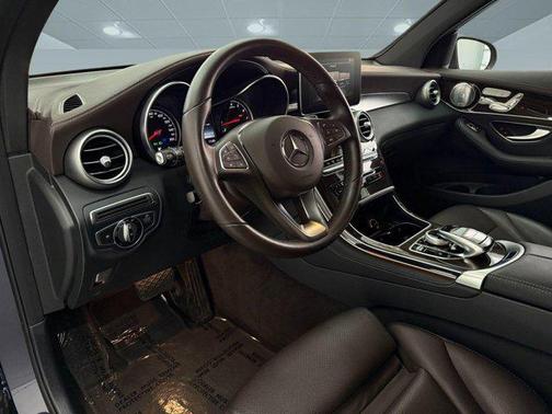 2017 Mercedes-Benz GLC 300 Base