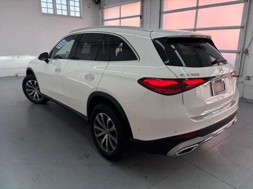 2024 Mercedes-Benz GLC 300 Base