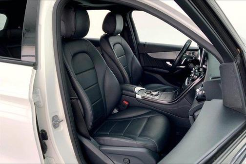 2019 Mercedes-Benz GLC 300 Base