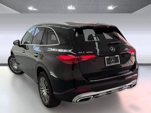 2026 Mercedes-Benz GLC 300 Base