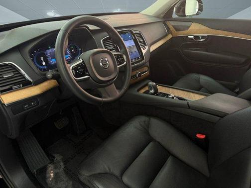 2024 Volvo XC90 Recharge Plug-In Hybrid T8 Plus 6-Seater