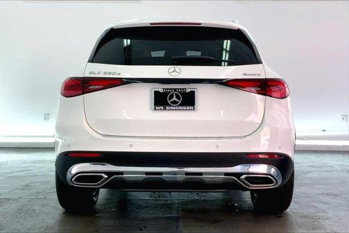 2025 Mercedes-Benz GLC 350e Base