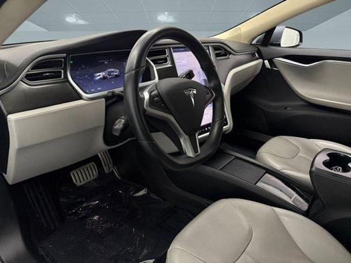 2014 Tesla Model S 85
