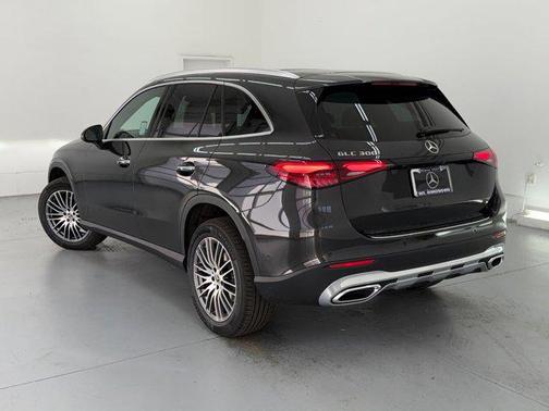 2026 Mercedes-Benz GLC 300 Base