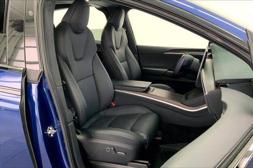 2022 Tesla Model X Plaid Tri Motor All-Wheel Drive