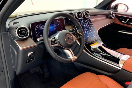 2025 Mercedes-Benz GLC 300 Base