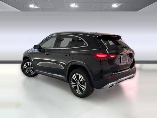 2026 Mercedes-Benz GLA 250 4MATIC