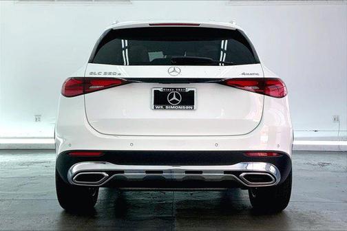 2025 Mercedes-Benz GLC 350e Base