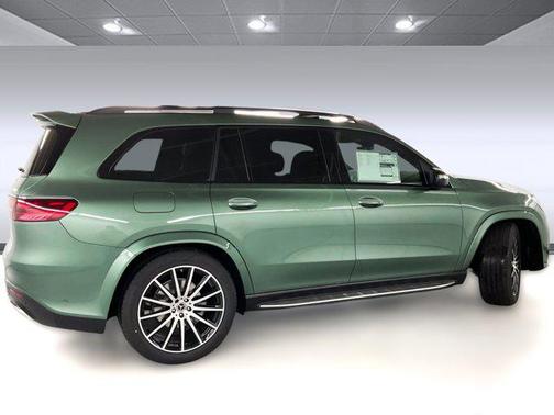 2025 Mercedes-Benz GLS 580 4MATIC