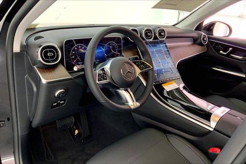 2025 Mercedes-Benz GLC 350e Base