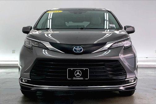 2023 Toyota Sienna XLE 7 Passenger