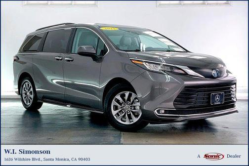 2023 Toyota Sienna XLE 7 Passenger