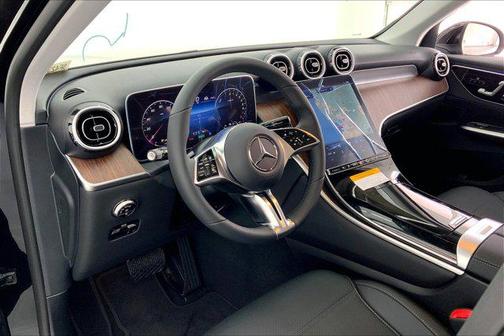 2025 Mercedes-Benz GLC 350e Base