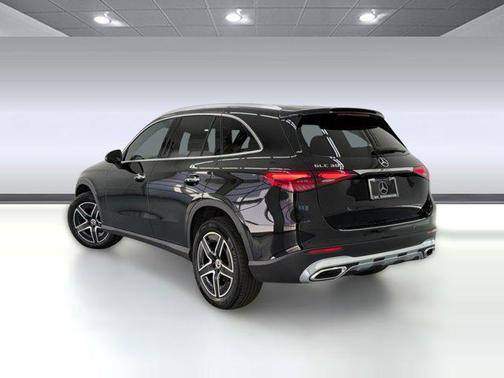 2026 Mercedes-Benz GLC 300 Base