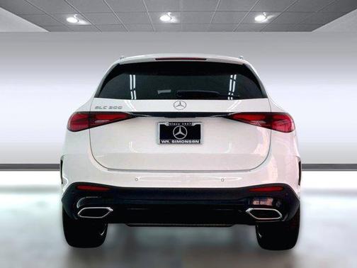 2025 Mercedes-Benz GLC 300 Base