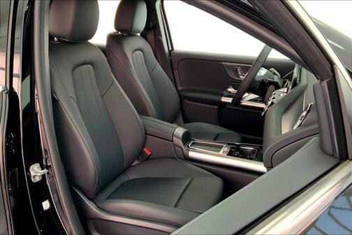 2025 Mercedes-Benz GLA 250 Base
