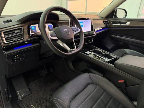 2024 Volkswagen Atlas 2.0T SEL