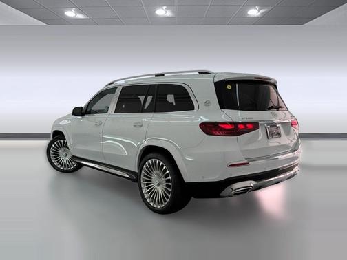 MANUFAKTUR Moonlight White Metallic 2026 Mercedes-Benz Maybach GLS 600 4MATIC