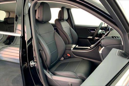 2025 Mercedes-Benz GLC 350e Base