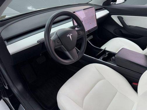 2020 Tesla Model 3 Long Range