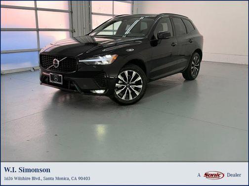 2025 Volvo XC60 B5 Plus