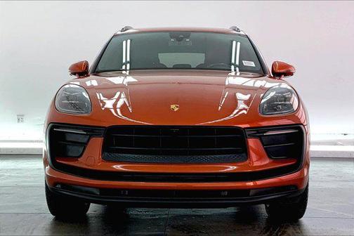 2022 Porsche Macan Base