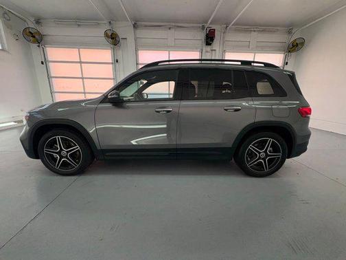 2022 Mercedes-Benz GLB 250 Base